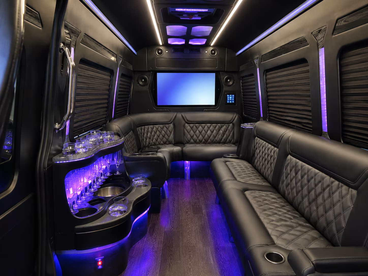 buses to perdido beach resort and the wharf for mobile prom after parties