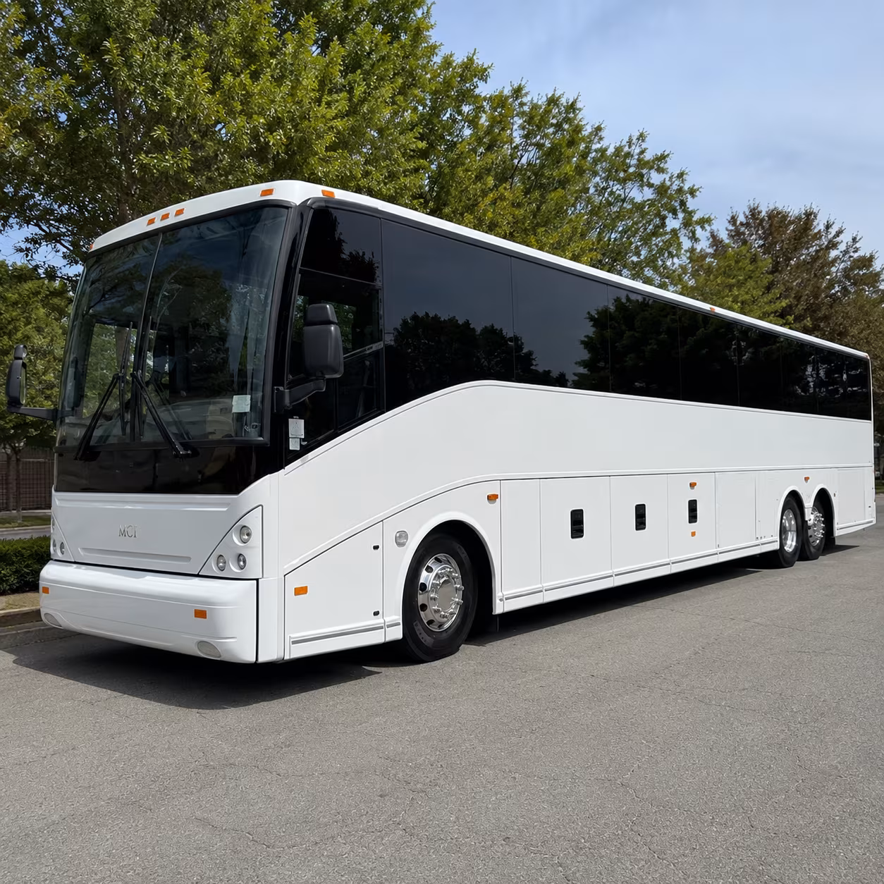 corporate and convention airport shuttles to the mobile convention center