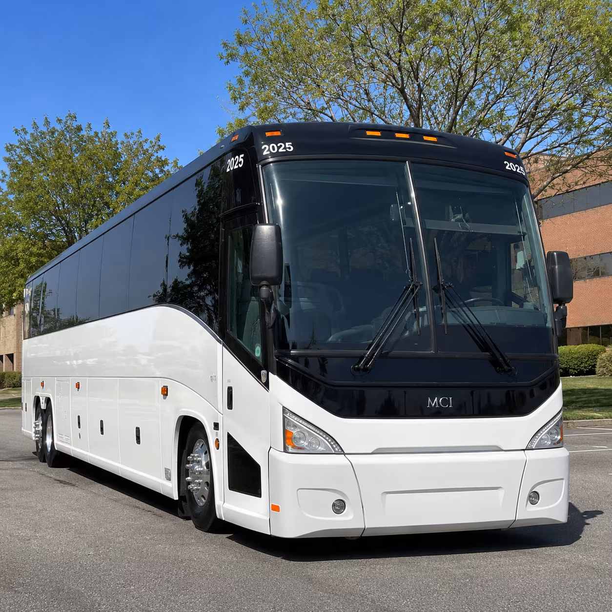 corporate bus rentals for university of south alabama events and medical campus shuttles