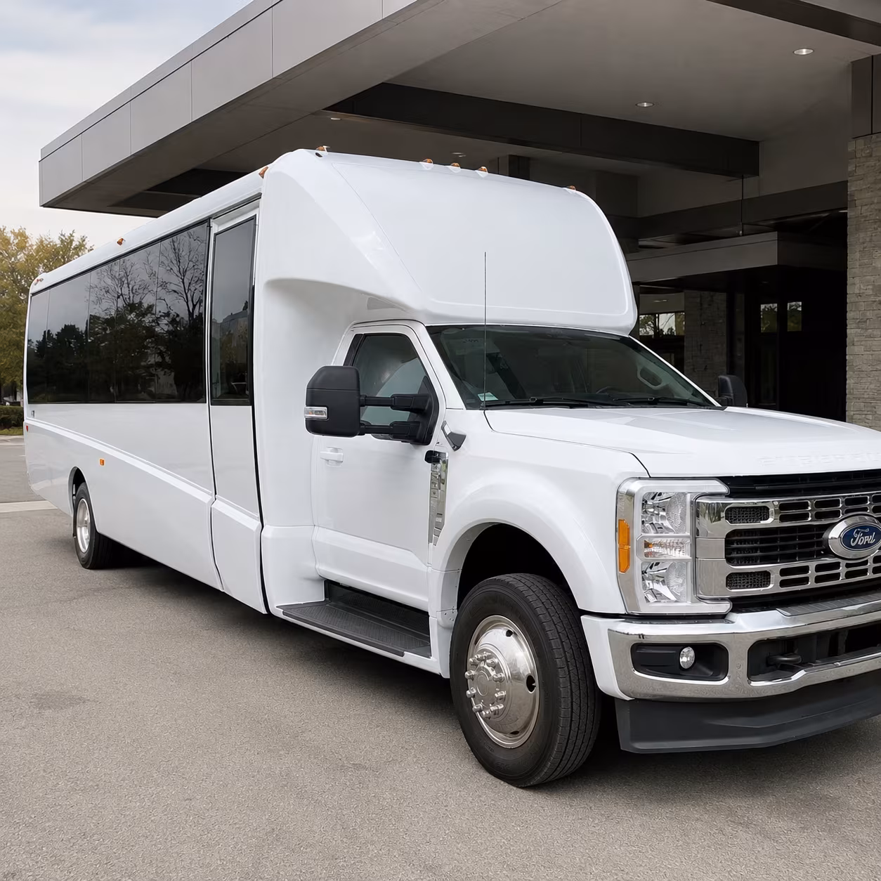 minibus rentals for baker and davidson high school proms in west mobile