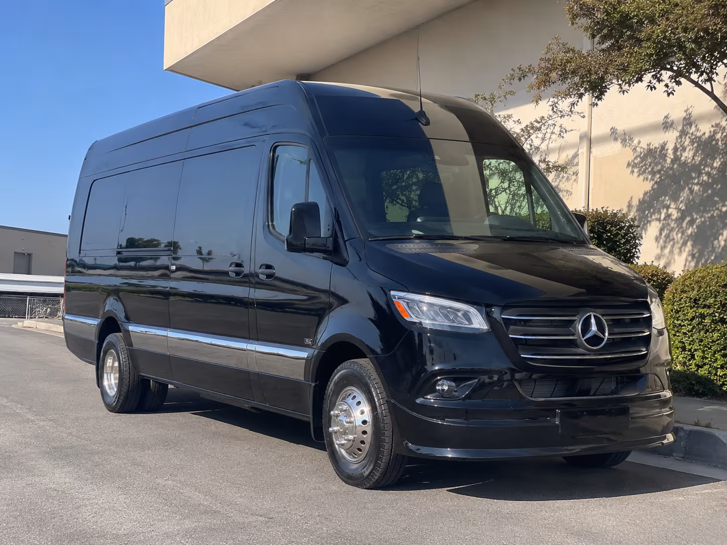mobile prom transportation onboard seating