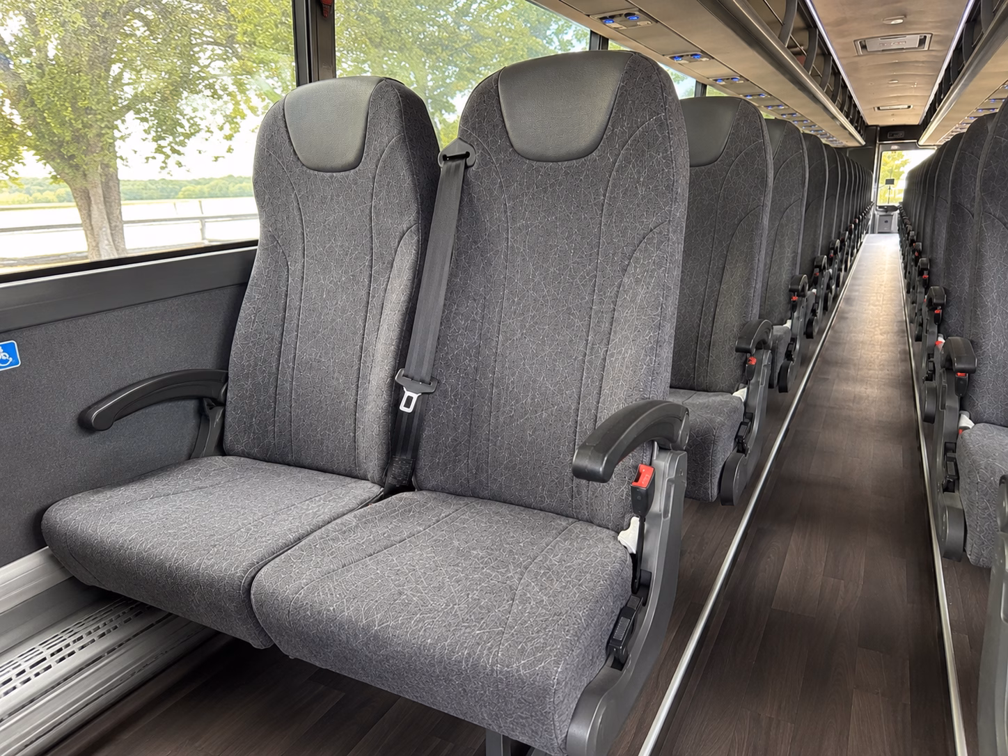 mobile to new orleans charter buses long distance trips