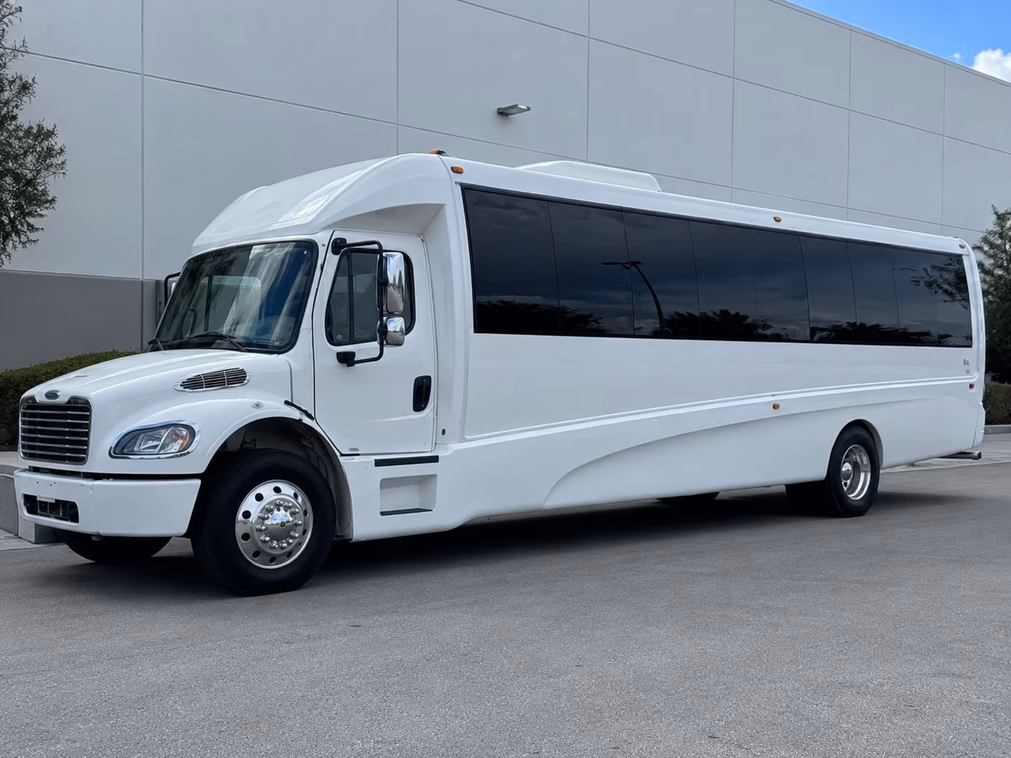 mobile wedding party bus rental
