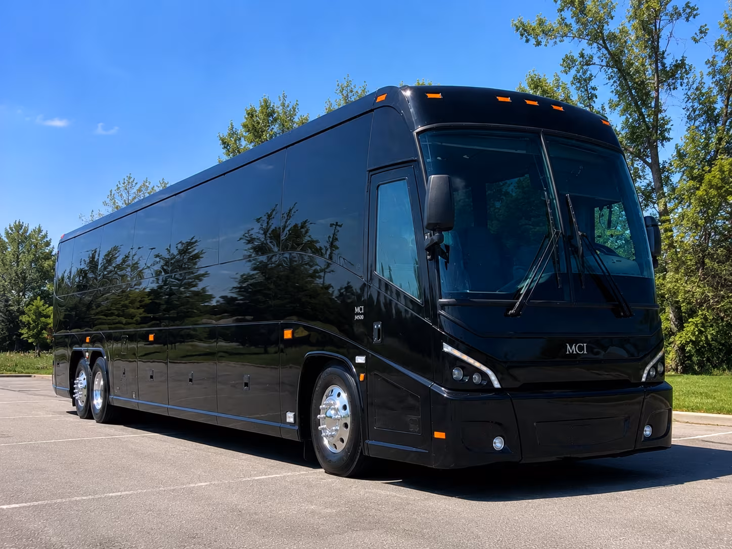 wedding weekend buses for out of town guests flying into mobile